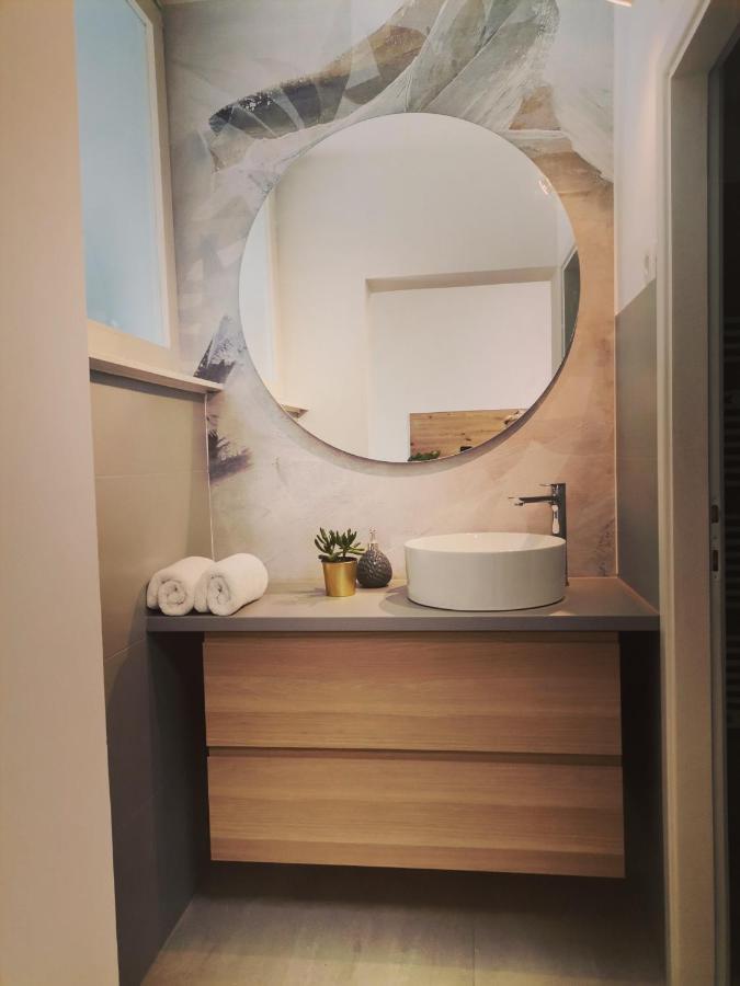 Studio Apartment Monvi พูลา ภายนอก รูปภาพ